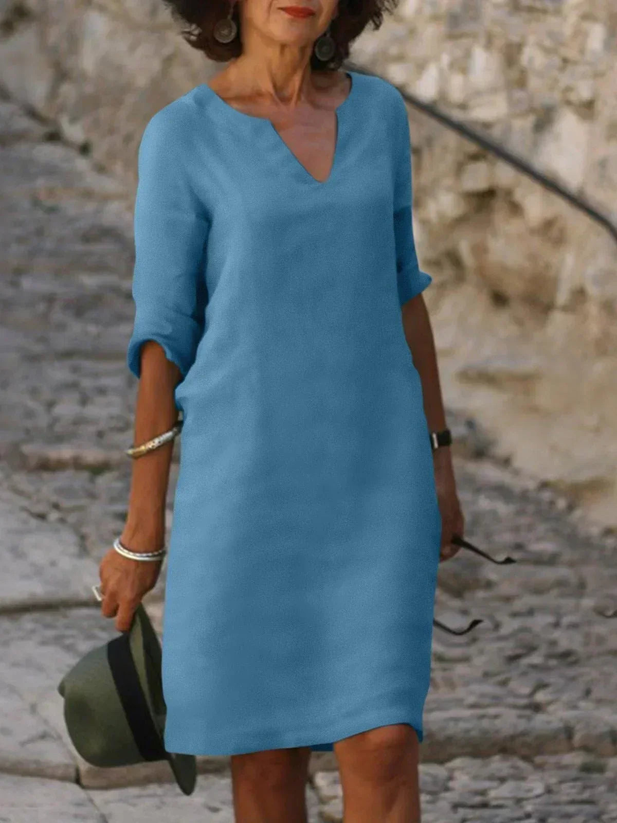 Josette™ | Elegant klänning med V-ringning